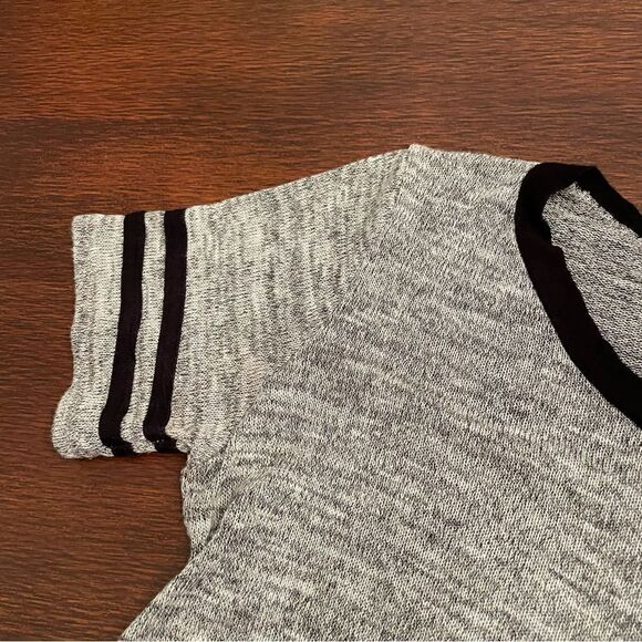 Varsity Style Hi-Lo Top - Picture 4 of 5